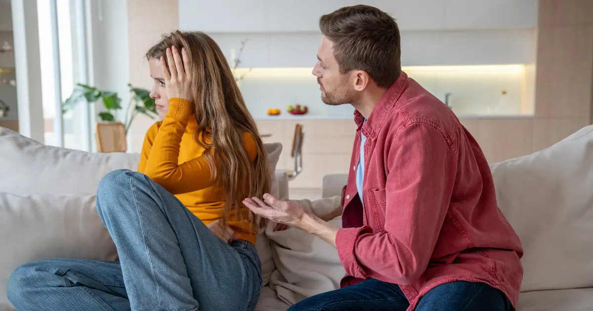 Sie Ignoriert mich plötzlich: 7 Gründe + Was tun?